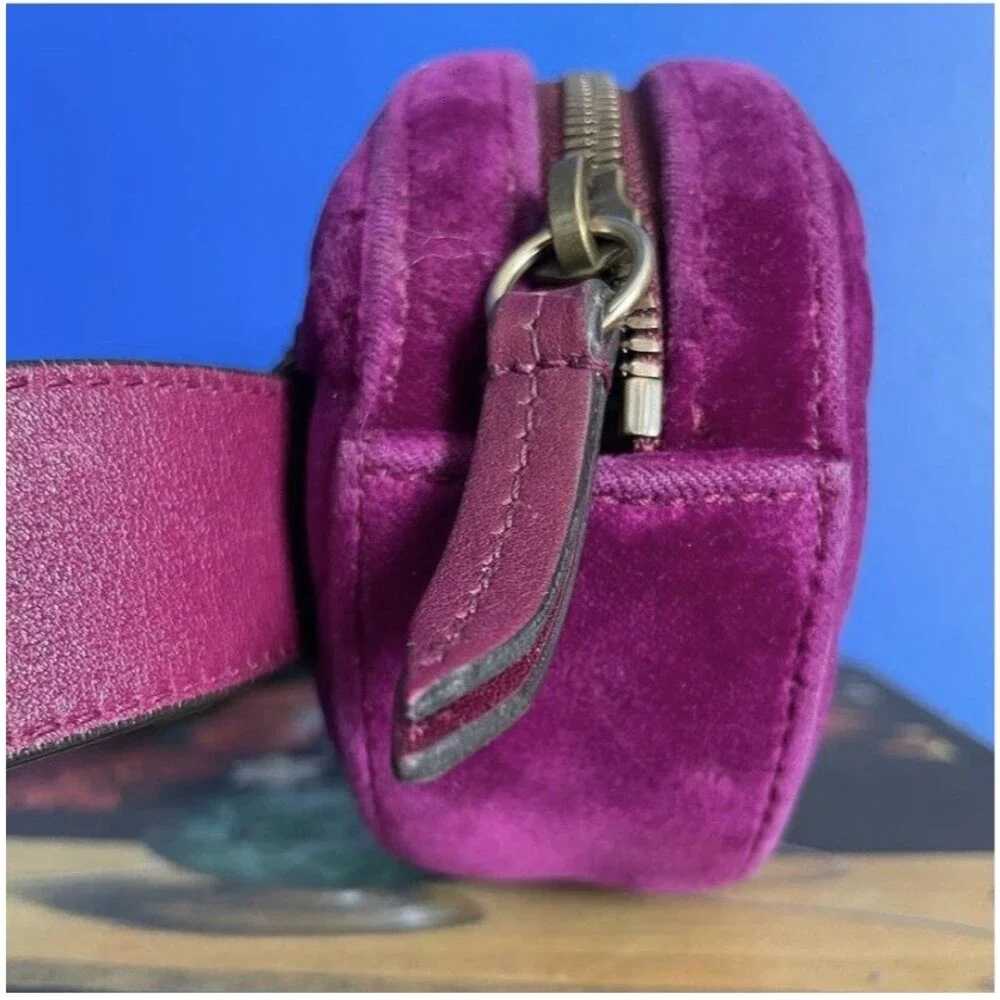 GUCCI G5 PURPLE MARMONT VELVET BELT BAG - Picture 4 of 6